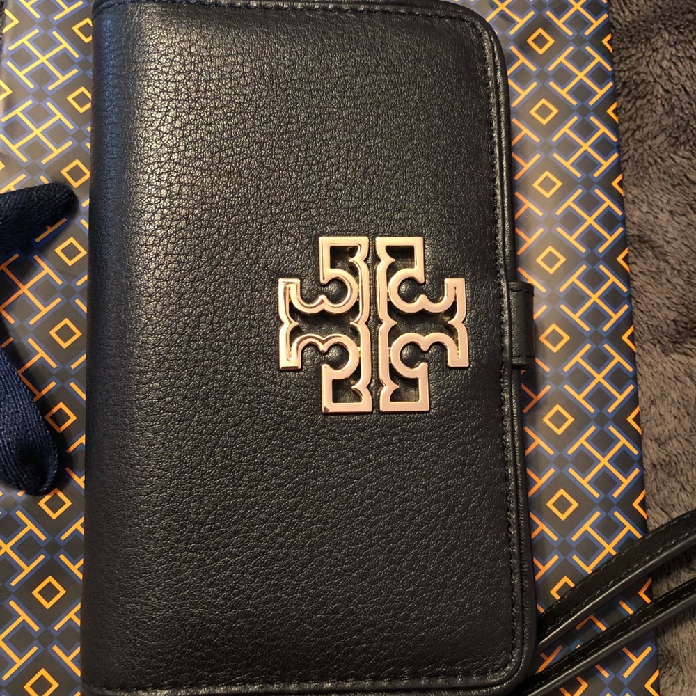Tory Burch phone wallet